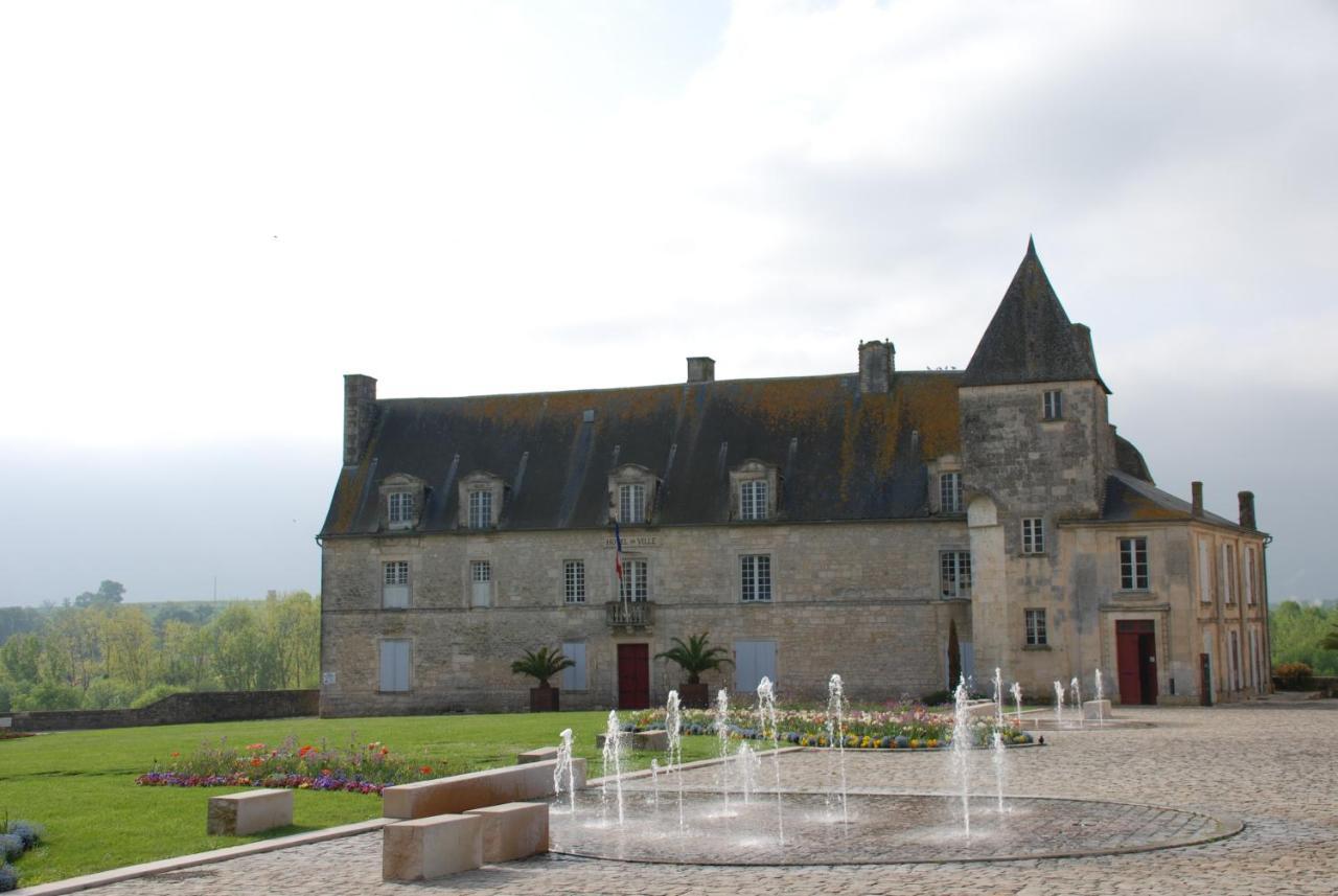 Maison Jeanne D'Arc Saint-Genis-de-Saintonge 外观 照片